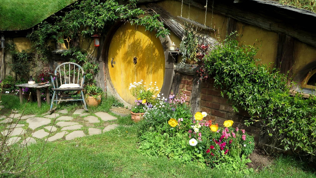 Hobbiton Movie Set 
